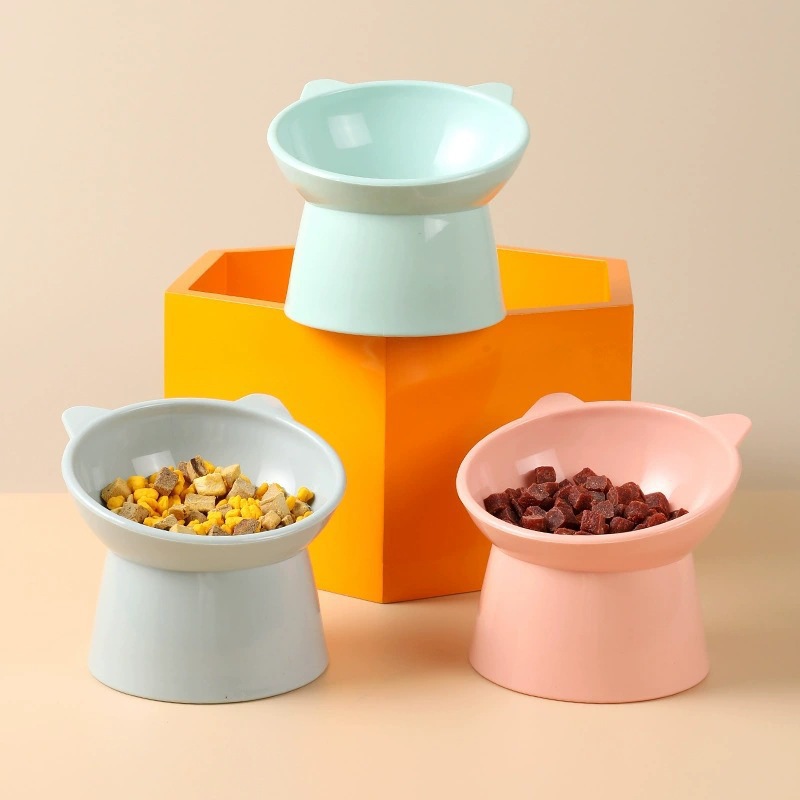 Pet feeding bowl Nordic style cartoon tilt neck guard high foot cat bowl Anti-choking and anti-upset dog food bowl Pet bowl Application Scenario