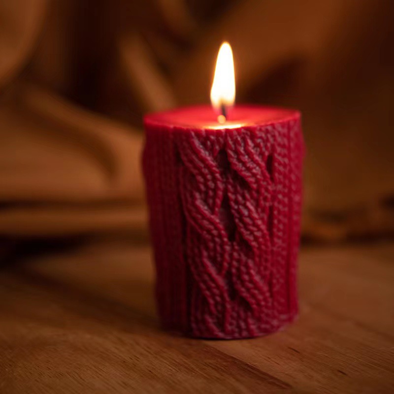 Woolen column Christmas candle in an ins style prop, Christmas decoration, columnar woolen-shaped scented candle Specification image