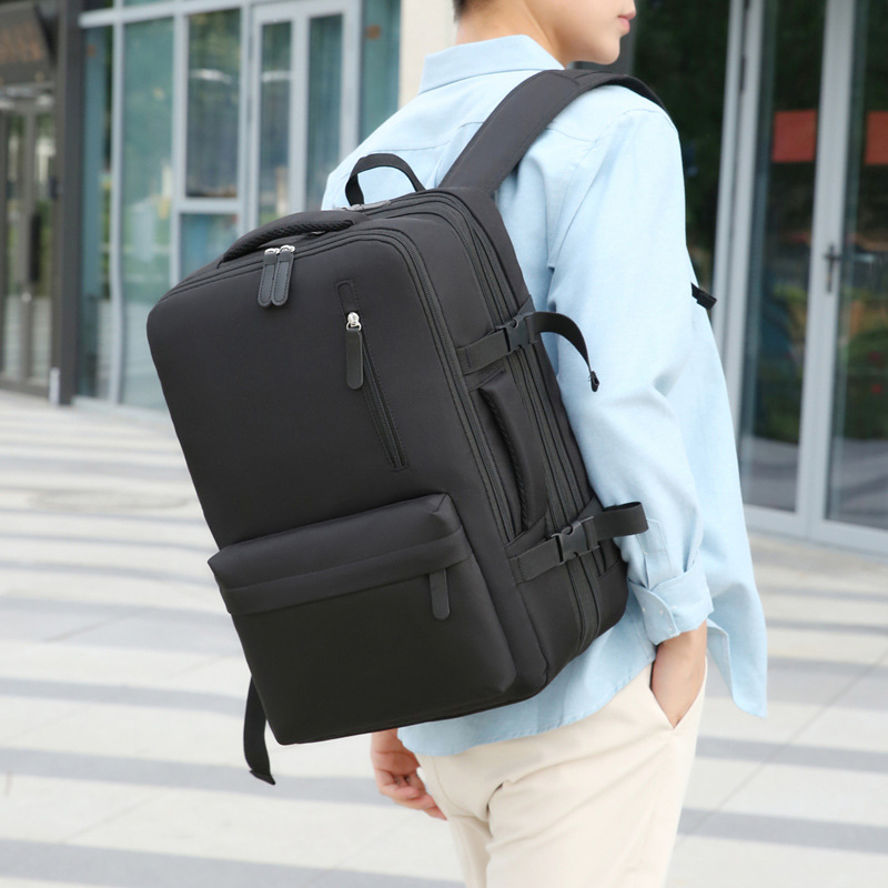 Backpacks for women, short trips, business trips, large-capacity schoolbags, college students' computer bags, travel expansion backpacks for men Application Scenario