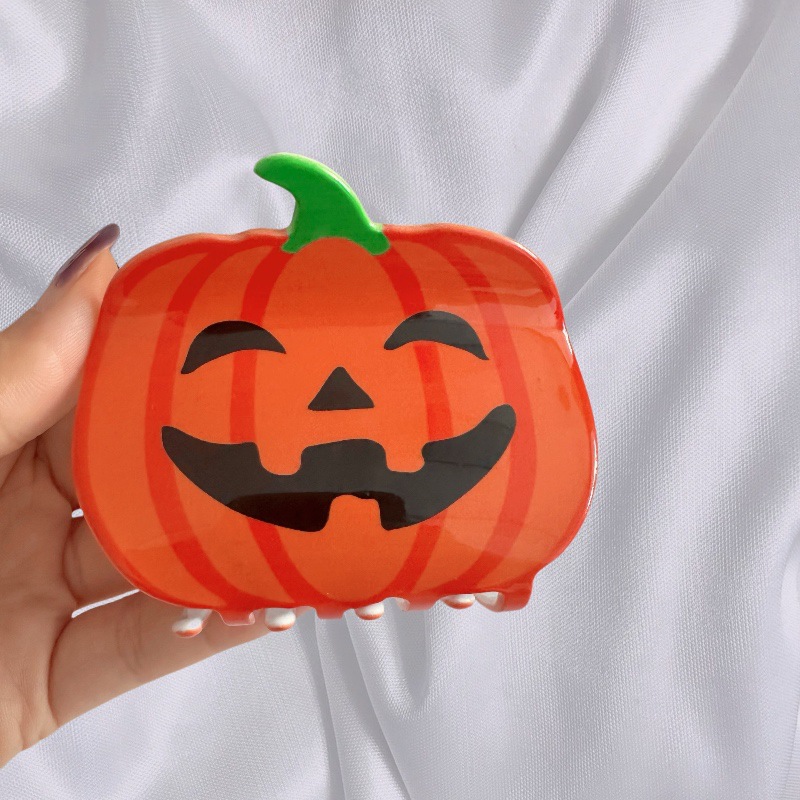 Yumi Accessories' unique and creative Halloween funny hair clips, retro pumpkin head ghost shark clip hair clips Yumi Accessories' unique and creative Halloween funny hair clips, retro pumpkin head ghost shark clip hair clips