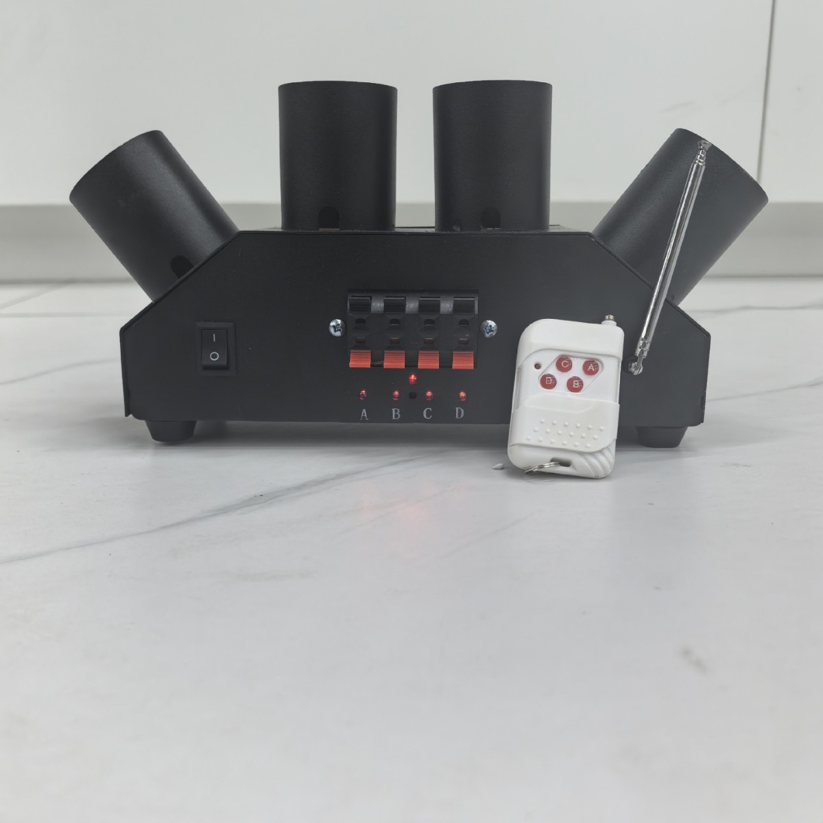 Four sets of shaped cold fireworks fountain launcher controllers, four-head stage equipment, iron base, wireless remote control, opening ceremony, wedding, wedding atmosphere, circus, magic show details Picture