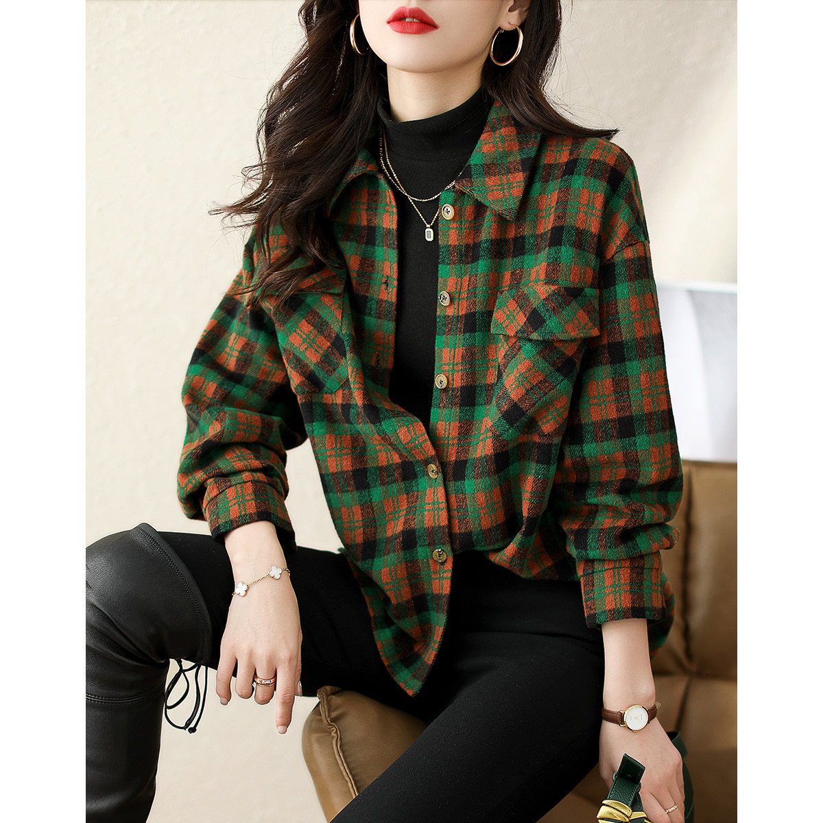 女式衬衫实物图