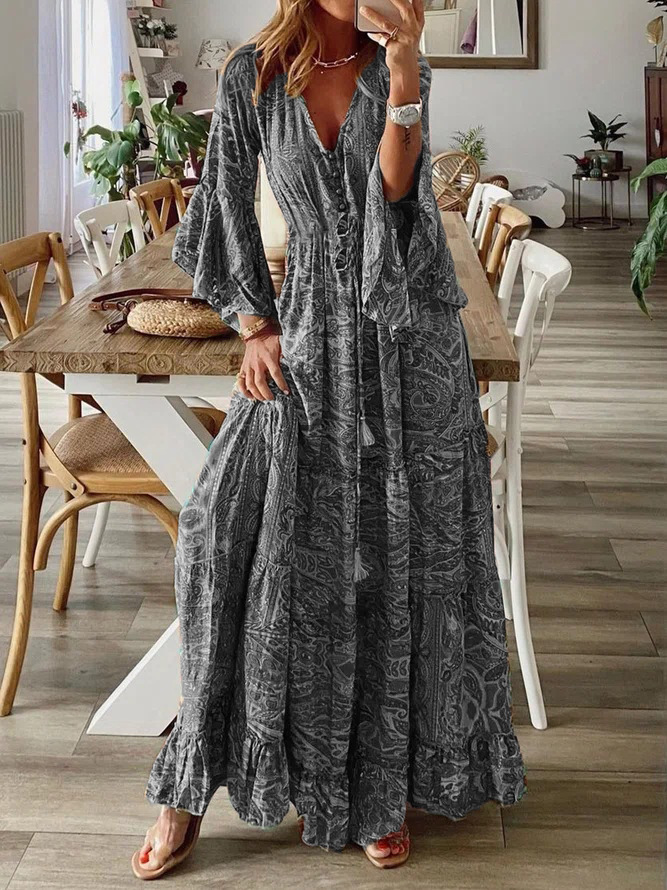 2024 European and American cross-border Bohemian style flared sleeve printed V-neck high-waisted vacation dress Floral women's long dress Application Scenario