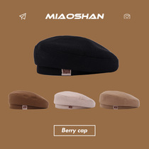 Stick cloth alphabet everything net celebrity retro beret female wholesale Korean version hat female autumn and winter painter hat female