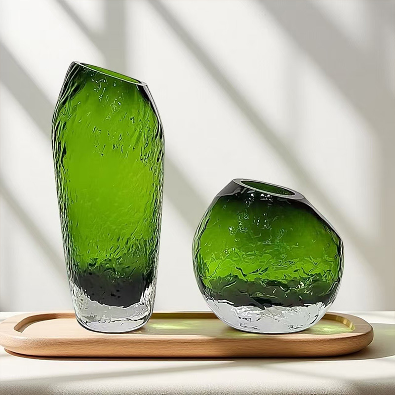 A simple and modern grey-gold glass vase for the living room entrance, a creative decorative item with diamond-cut surface and thick texture Specification image