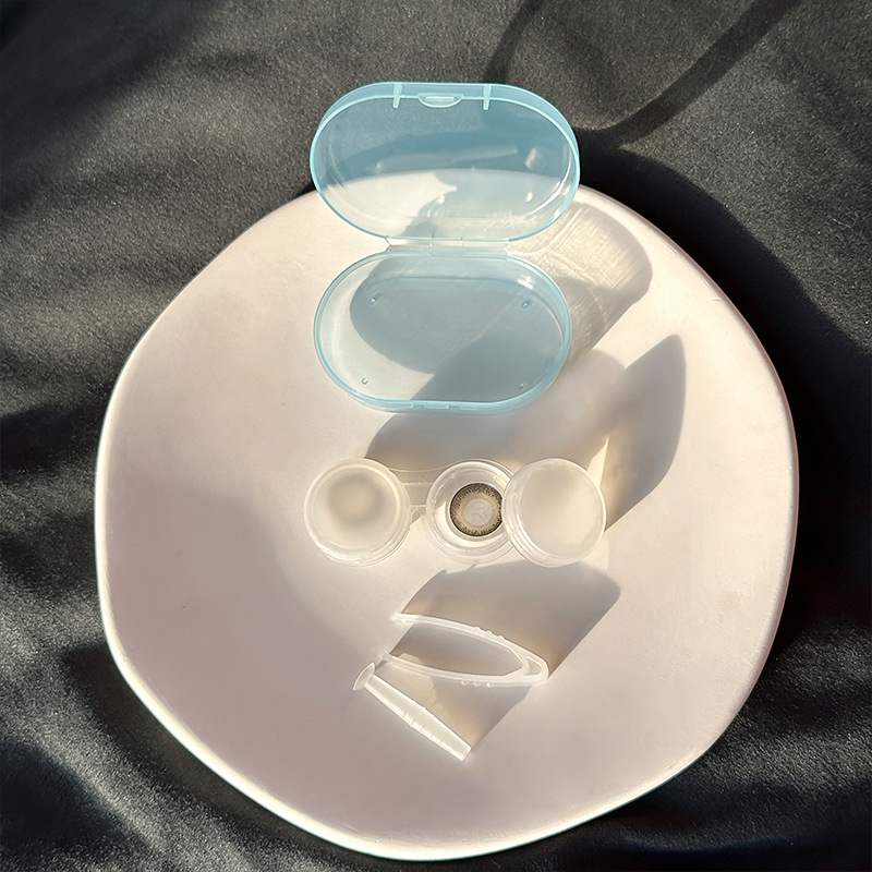 High-transparency contact lens cases, high-end companion cases, portable cases, care cases, leak-proof colored contact lens cases are available for wholesale details Picture