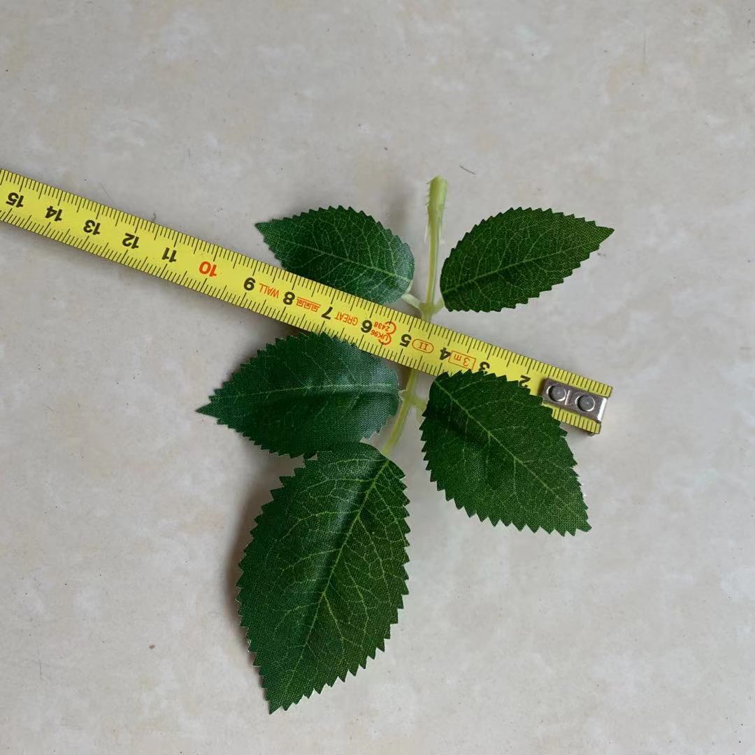 Silk screen flower materials wholesale simulation flowers fake flowers with leaves five rose leaves rose leaves silkscreen rose leaves Specification drawing