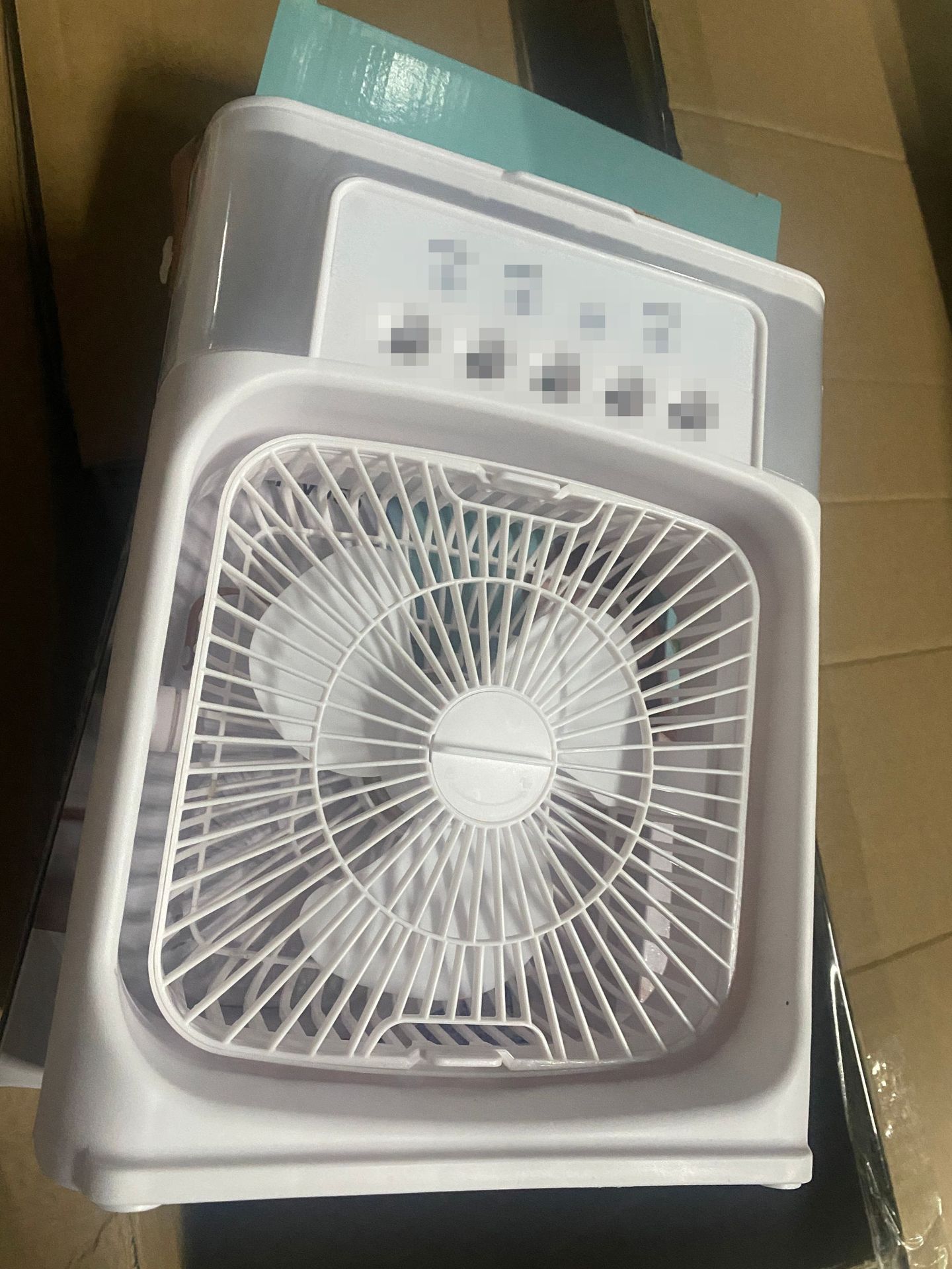 Home creative five-hole humidifying fan, spray cooling fan, usb desktop cooling fan details Picture