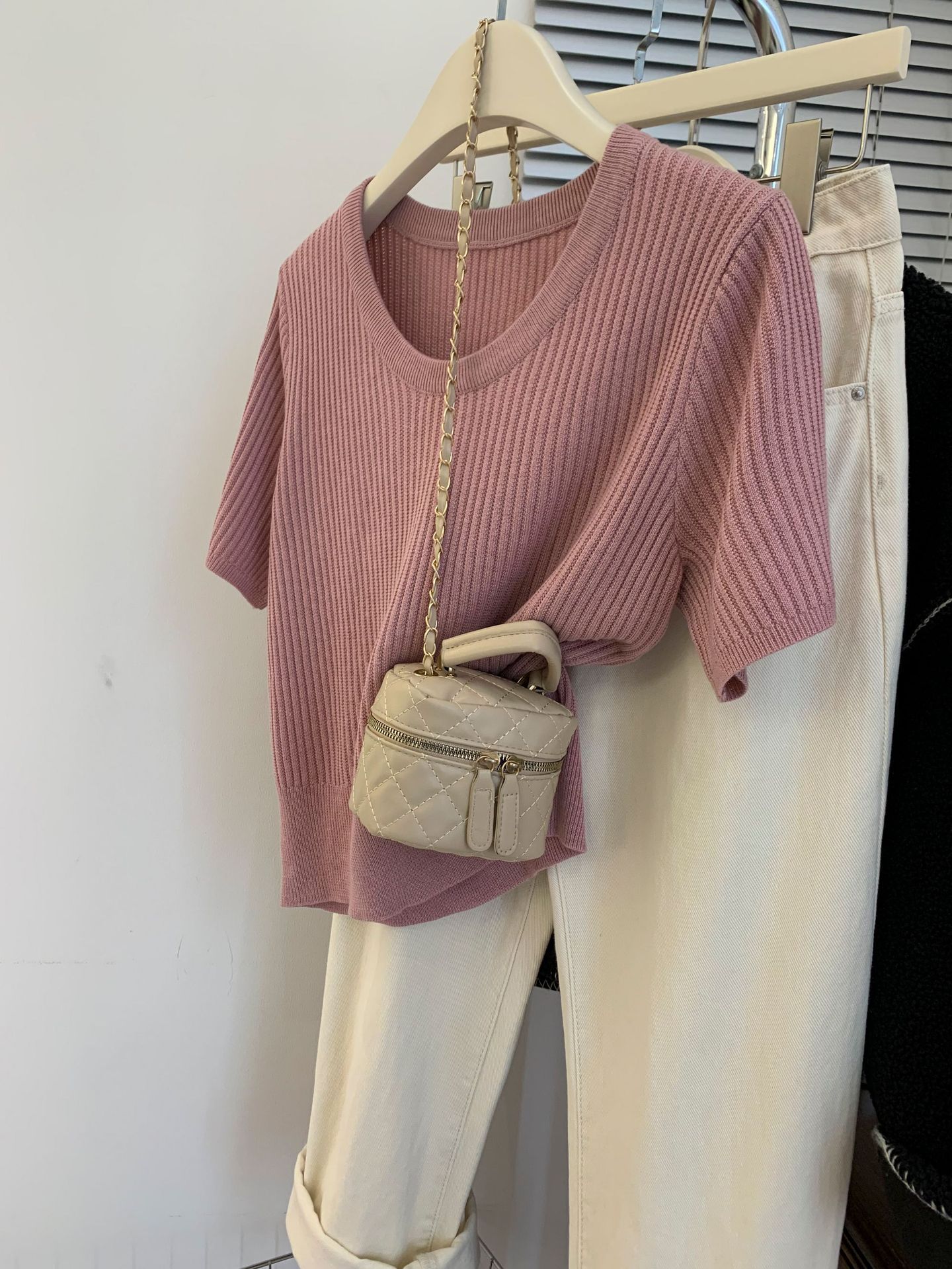 Crew-Neck Knitted T Shirt Women Thin 2024 Summer New Design Sense Small Small Knitwear Short-Sleeved Top details Picture