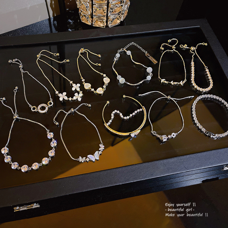 手镯/翡翠手镯/玛瑙手镯/叮当镯/潘多拉细节图