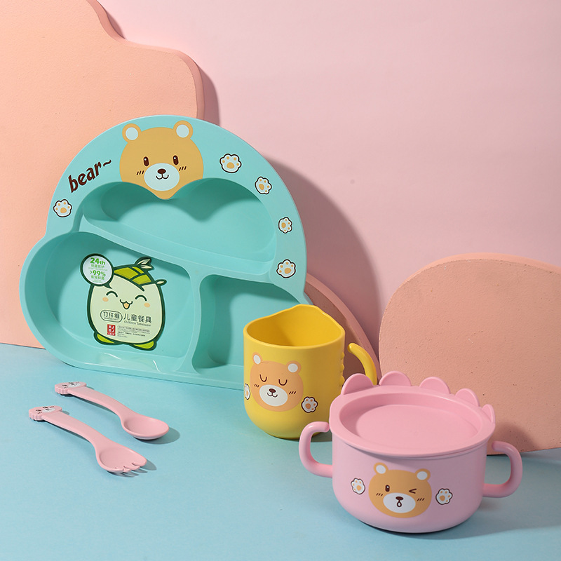 Small Bamboo Fiber Antibacterial Baby Tableware Children's Chicken Plate Kindergarten Bear Plate 4 Sets Application Scenario