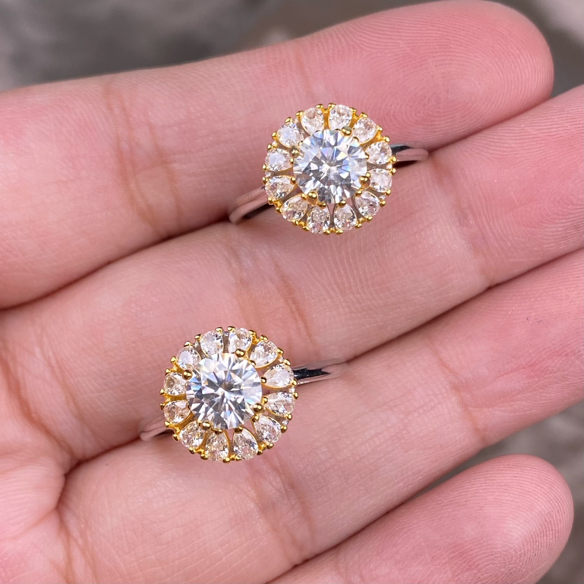 Moissan Diamond Ring s925, silver set with full diamonds and gold, luxurious and light luxury women's one-carat Moissan diamond jewelry