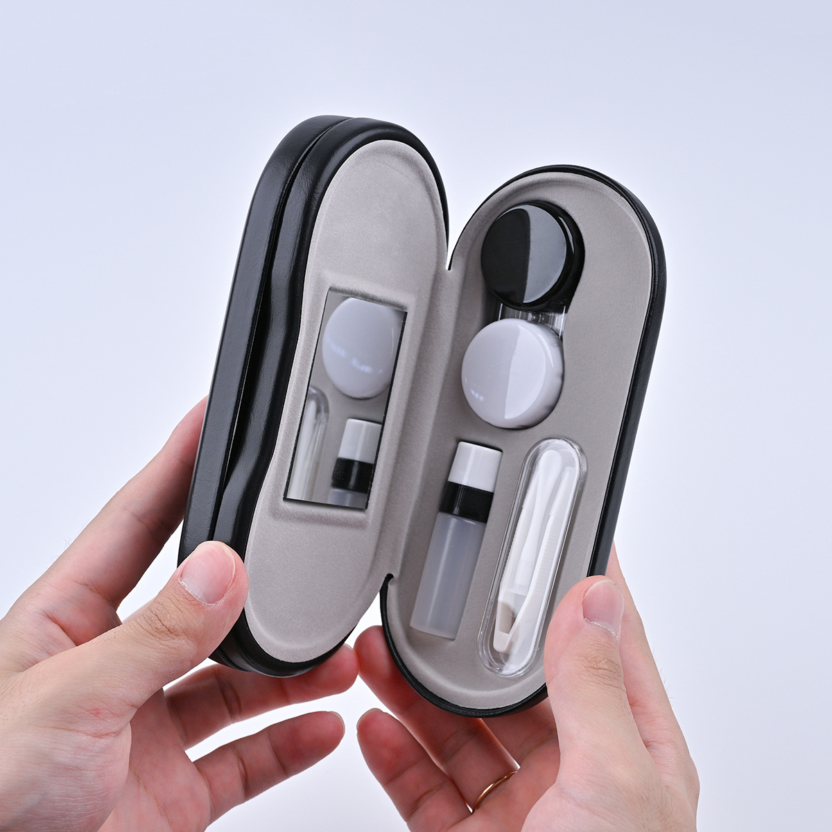 Double-layer glasses case, contact lens case M479, bright leather portable anti-pressure myopia eye case, beauty contact companion storage box details Picture
