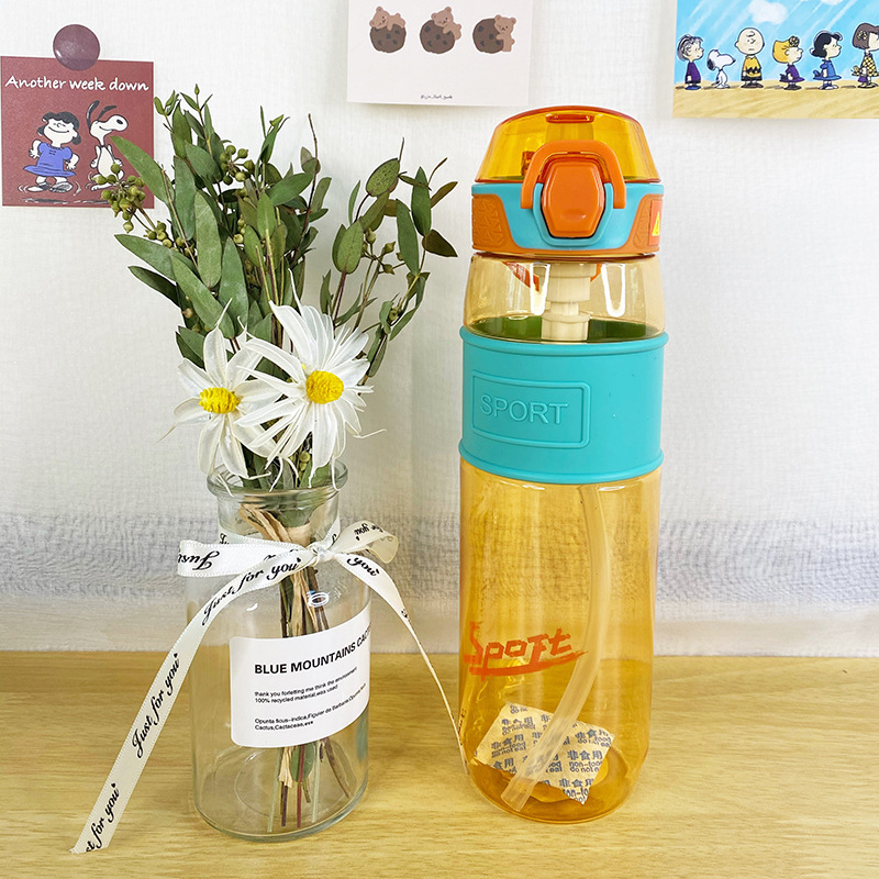 We offer large-capacity water cups for men and women's sports and fitness, summer plastic straw cups and silicone coffee cups. Customization is supported details Picture