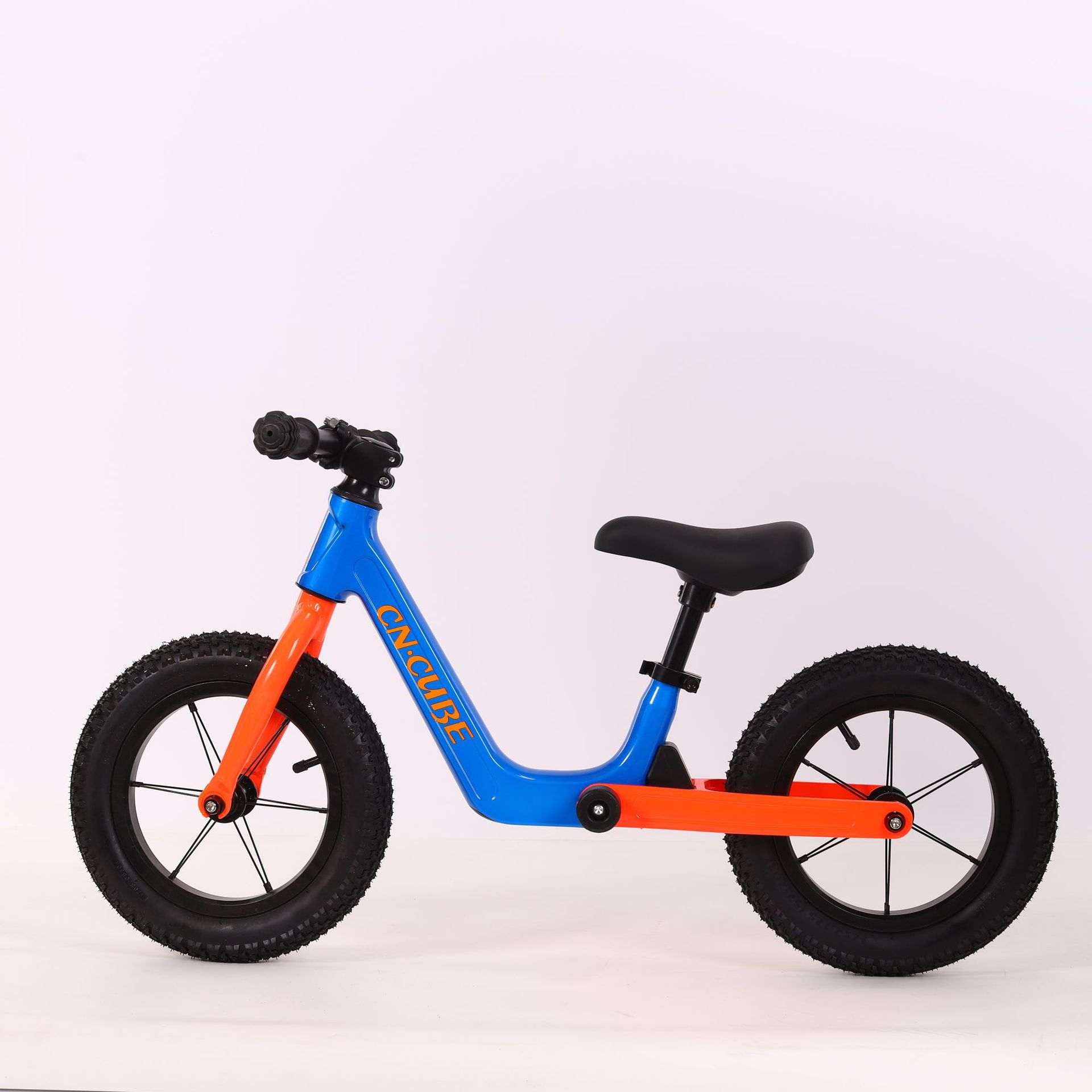 定制EMO代加工厂儿童平衡车学步车溜溜车儿童平衡车自行车无脚踏