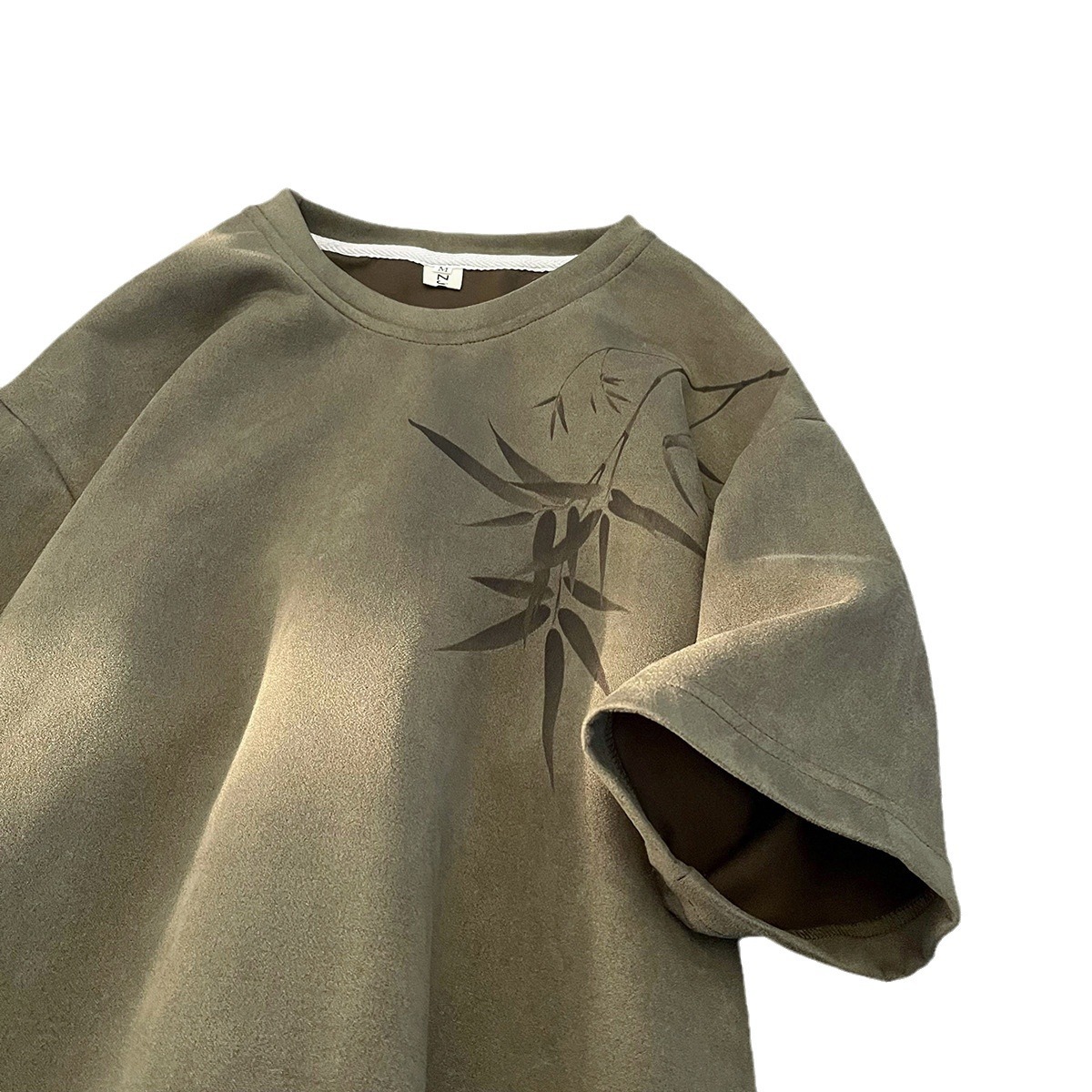 NASA's new Chinese-style short-sleeved T-shirt for men in summer is a heavyweight brand with pure cotton and bamboo prints. It features loose half-sleeved sleeves and a traditional Chinese style Item Picture