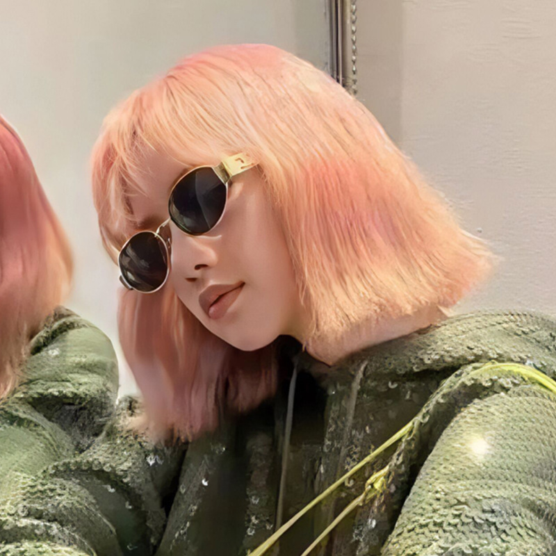 2023 New metal Arc de Triomphe sunglasses, a retro oval-shaped L-shaped sunshade for women, a popular Douyin style Application Scenario