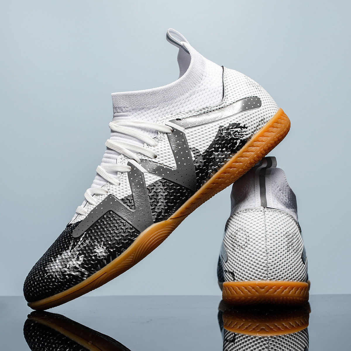 新款跨境足球鞋室内青少年男鞋比赛训练鞋女足球鞋大码足球鞋现货详情11