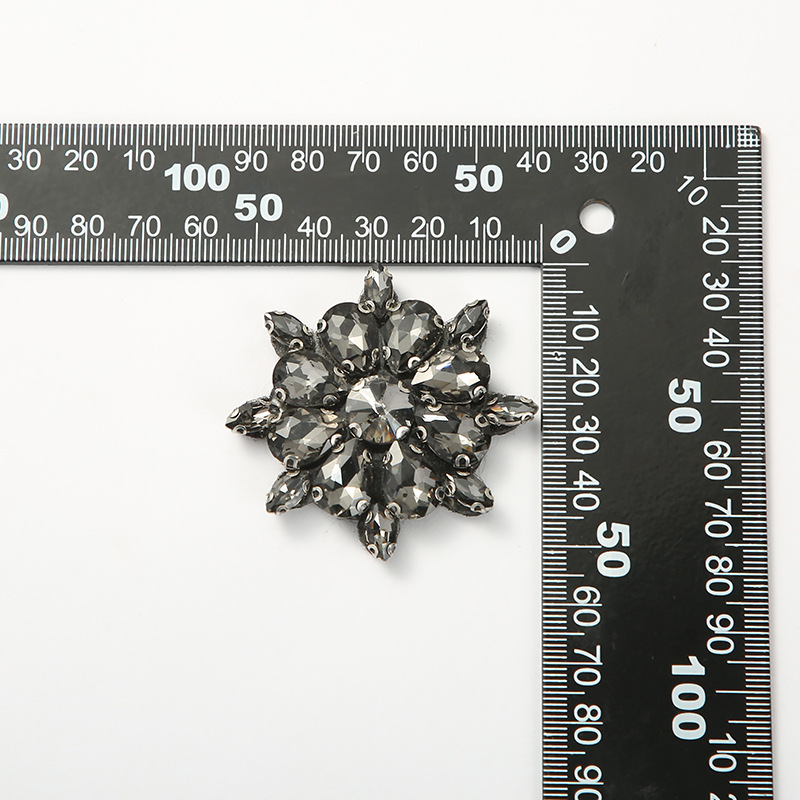 Glass Drill Hand Nail Bead Brooch Corsage Jewelry Clothing Sweater Shoes Hat Diy Luggage Decoration Manufacturers In Stock Application Scenario