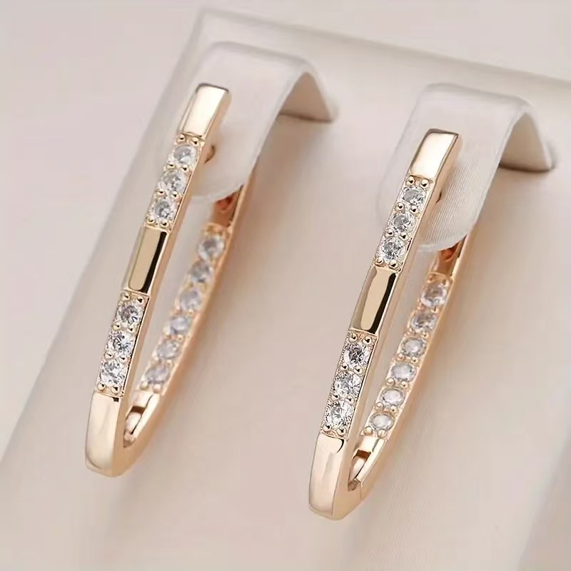 The new fashionable micro-inlaid zircon V-shaped high-end earrings are unique geometric earrings for women, with a distinctive and niche style that exudes a trendy vibe details Picture