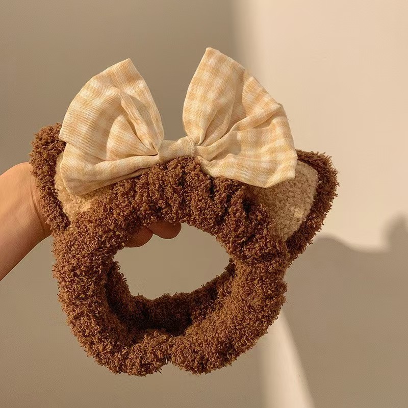 Autumn and winter cartoon plush cat ear hair band, bow, little bear face wash, hair mask, hair tie, women's hair accessory wholesale details Picture