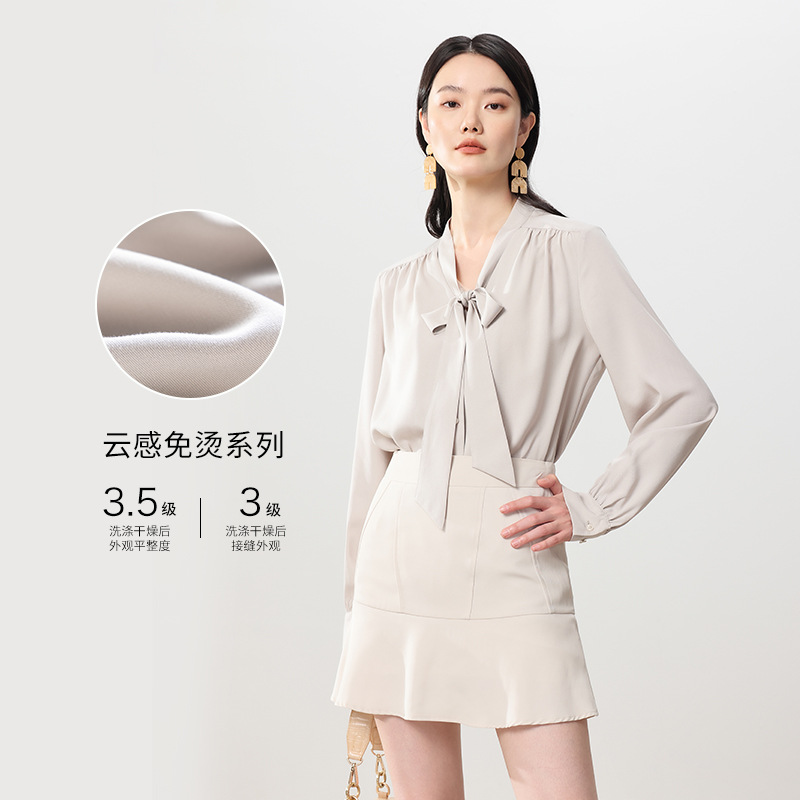 24夏秋新款女装飘带上衣显瘦经典衬衫透气柔软打理不易皱云感衬衣