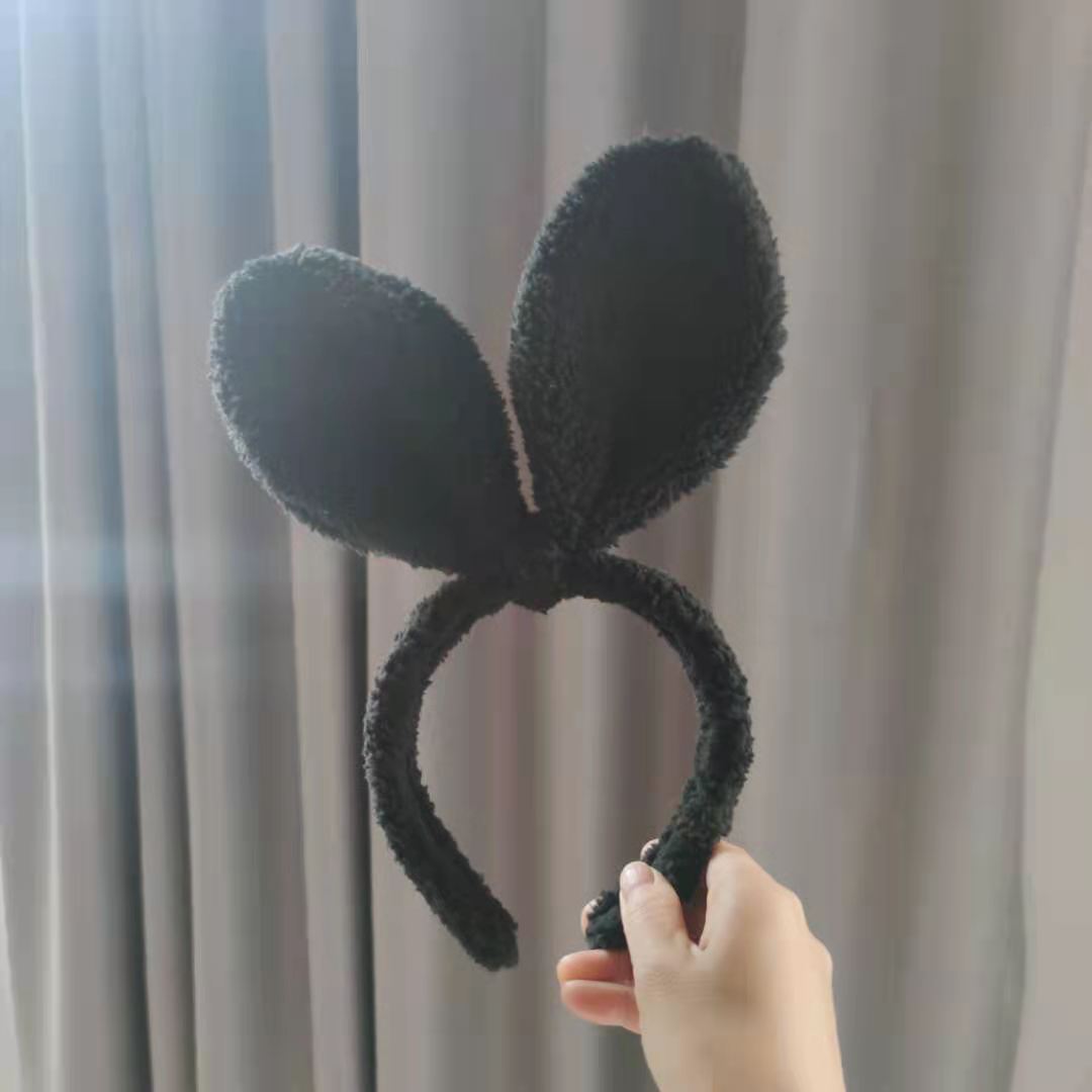 Cute Cartoon Plush Hair Hoop Head Buckle Net Red Woman Wash Her Face Application Scenario