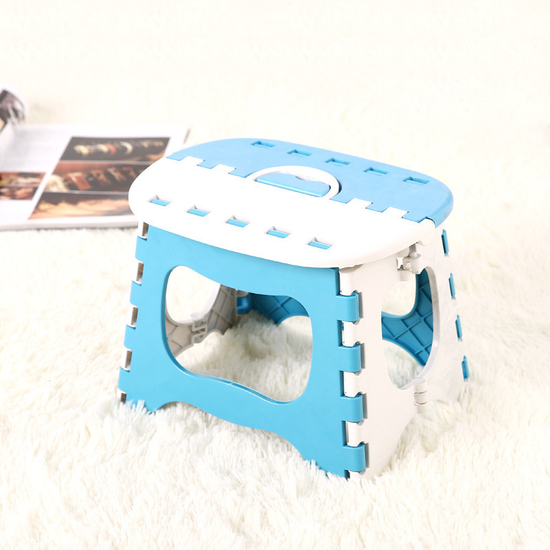 Portable Thickened Plastic Folding Stool Portable Small Stool Outdoor Home Mazar Stool For Adults And Children Folding Chair Application Scenario