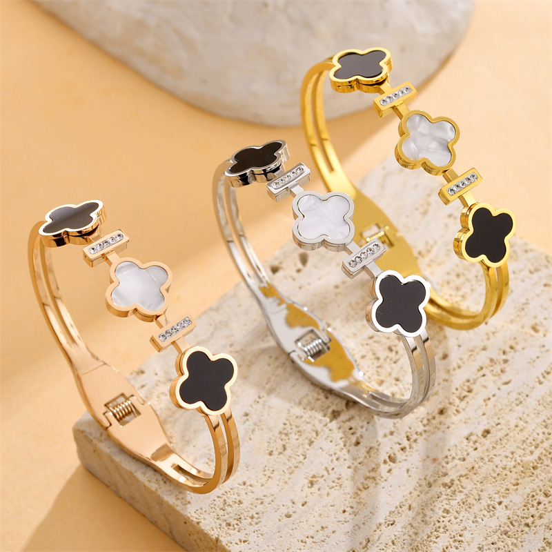 Europe And The United States Cross-Border Gold Titanium Steel Bracelet Does Not Fade Zircon Diamond Niche Design Simple Luxury Bracelet details Picture