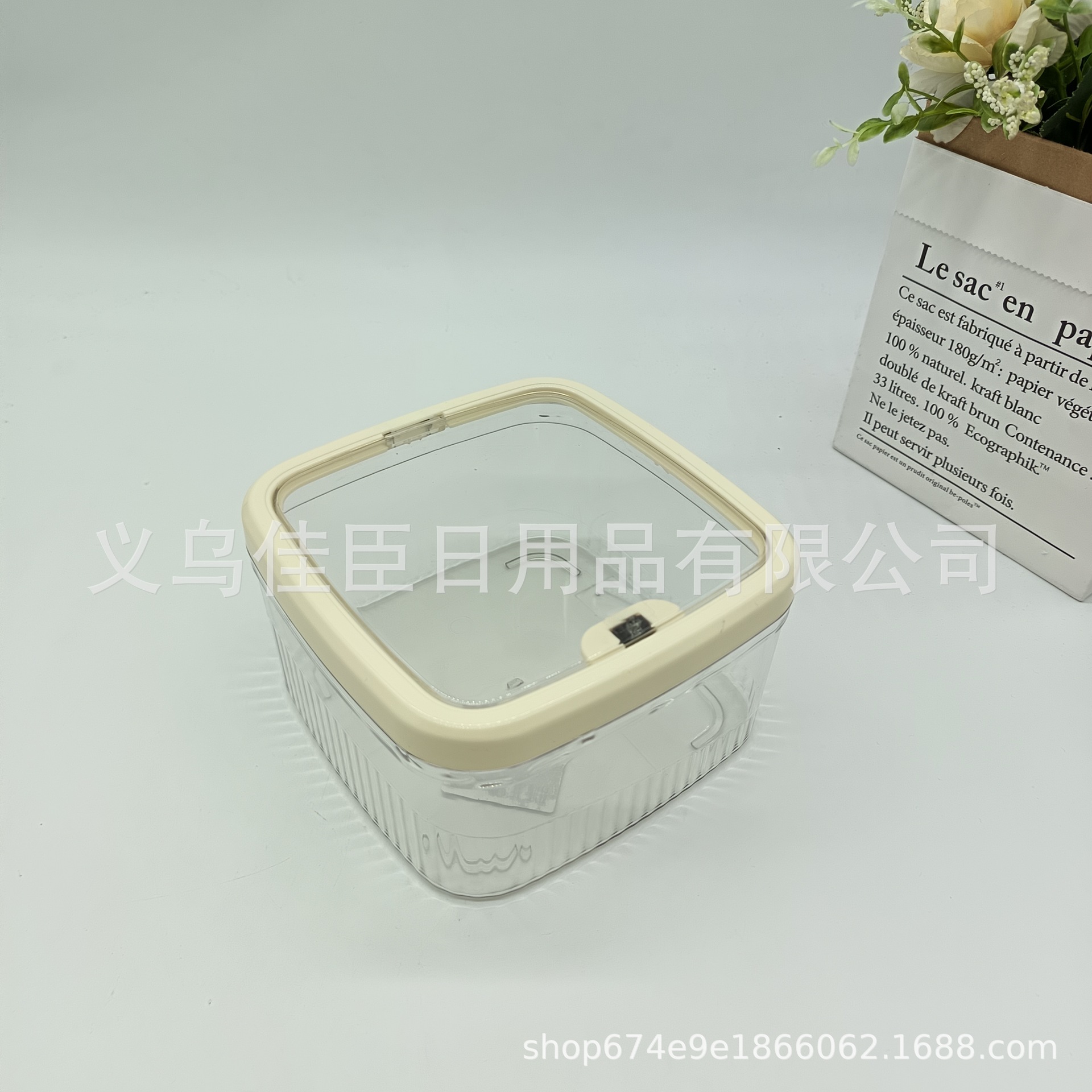 Cross-border best-selling simple and light luxury desktop trash can press-type high-appearance-level storage box, mini European-style coffee table for home use Specification image