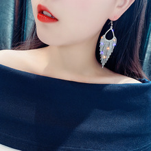 Elegant long golden full-diamond tassel earrings for women, Dongdaemun earrings from South Korea, exaggerated European and American style earrings and ear hooks details Picture