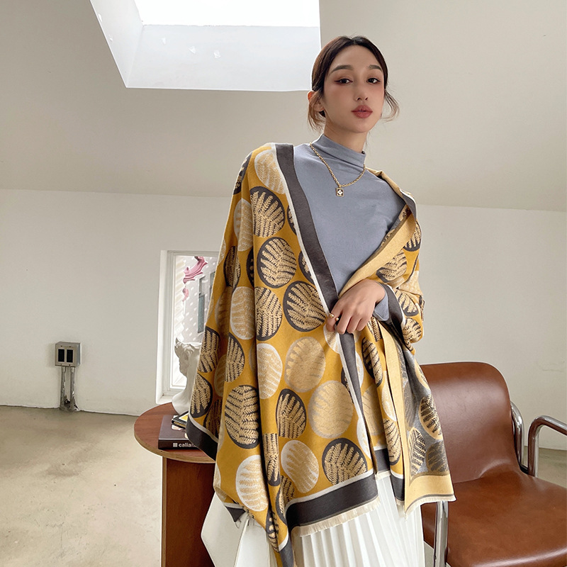 Large Polka Dot Imitation Cashmere Air-Conditioned Shawl Women Europe And America Atmosphere Widened Thick Scarf Imitation Cashmere Short Beard Jacquard Neck Application Scenario