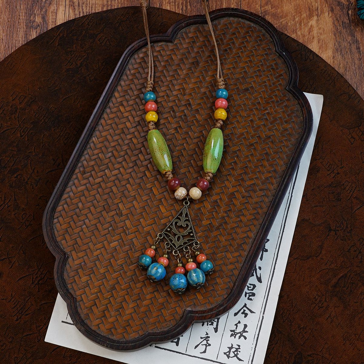 Jingdezhen ceramic necklace with ethnic style, butterfly style, ancient-style collarbone chain accessory, retro matching, long style wholesale supply Specification image