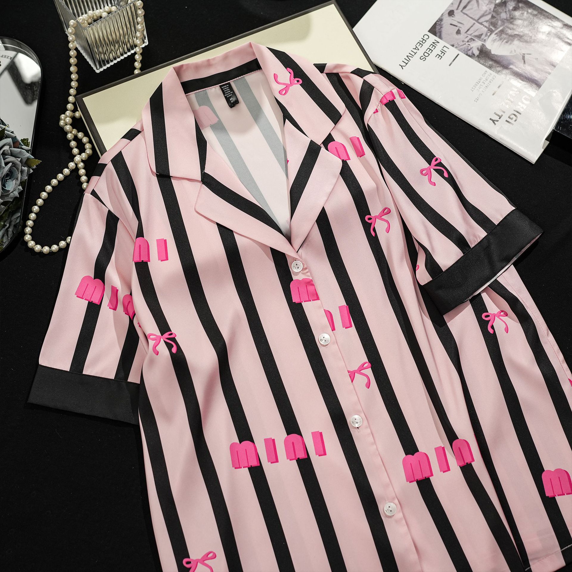 Zhili Three-piece cool ice silk pajamas, women's short-sleeved set, striped women's summer thin style, can be worn outside as home wear Specification image