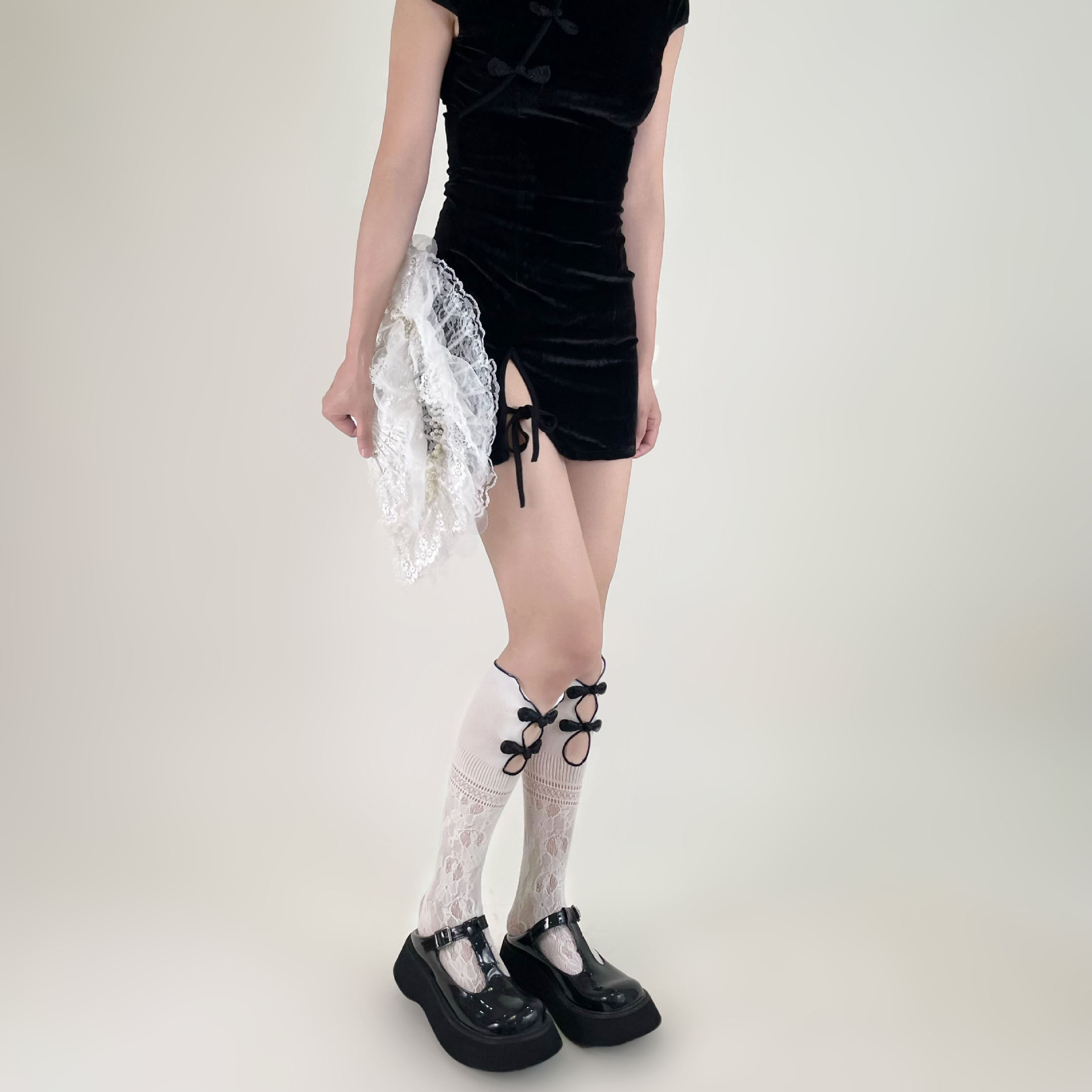 New Chinese style, sweet and cool, dark girl, national trend, pipa, button-up, hollowed-out black fungus edge, fishing net socks, calf socks
