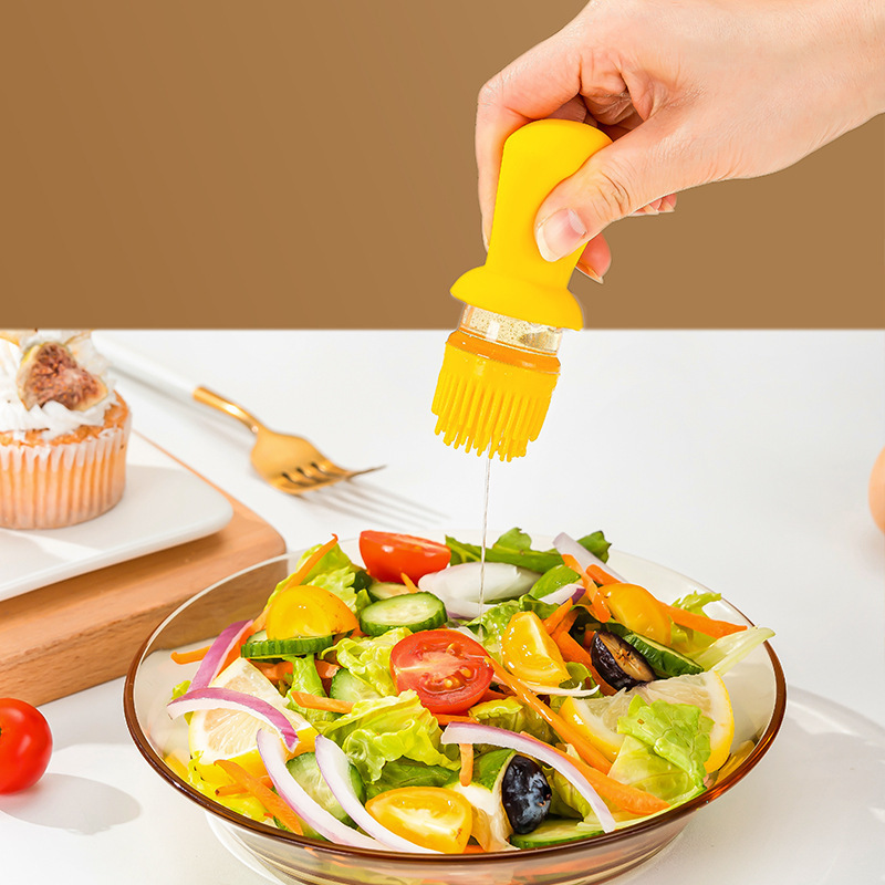 Kitchen supplies oil can brush pour one glass condiment bottle vinegar pot multi-function condiment bottle press measuring condiment jar Application Scenario