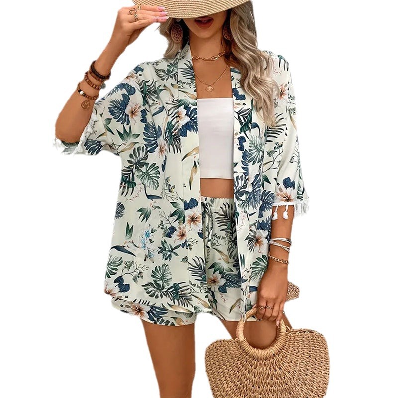 Cross-border European and American women's clothing 2024 new loose shirt, beach pants set, printed tassel short two-piece top for women Item Picture