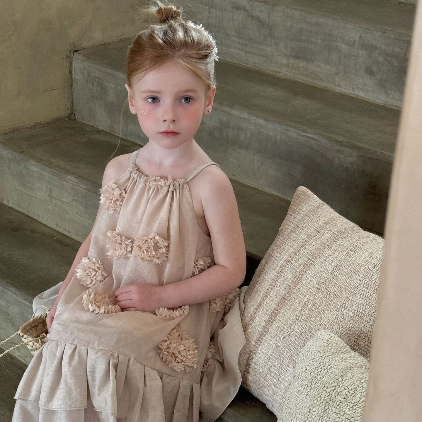 2024 Summer New Children's clothing Korean-style girls' Tencel halter dress, Korean-style girls' jacquard halter dress details Picture