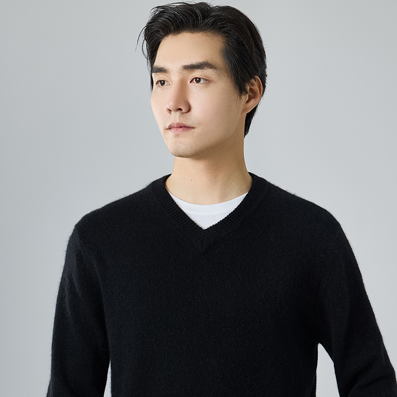 Cashmere men's thickened V-neck cashmere sweater, knitted sweater, winter business casual warm solid color inner layer base layer Application Scenario