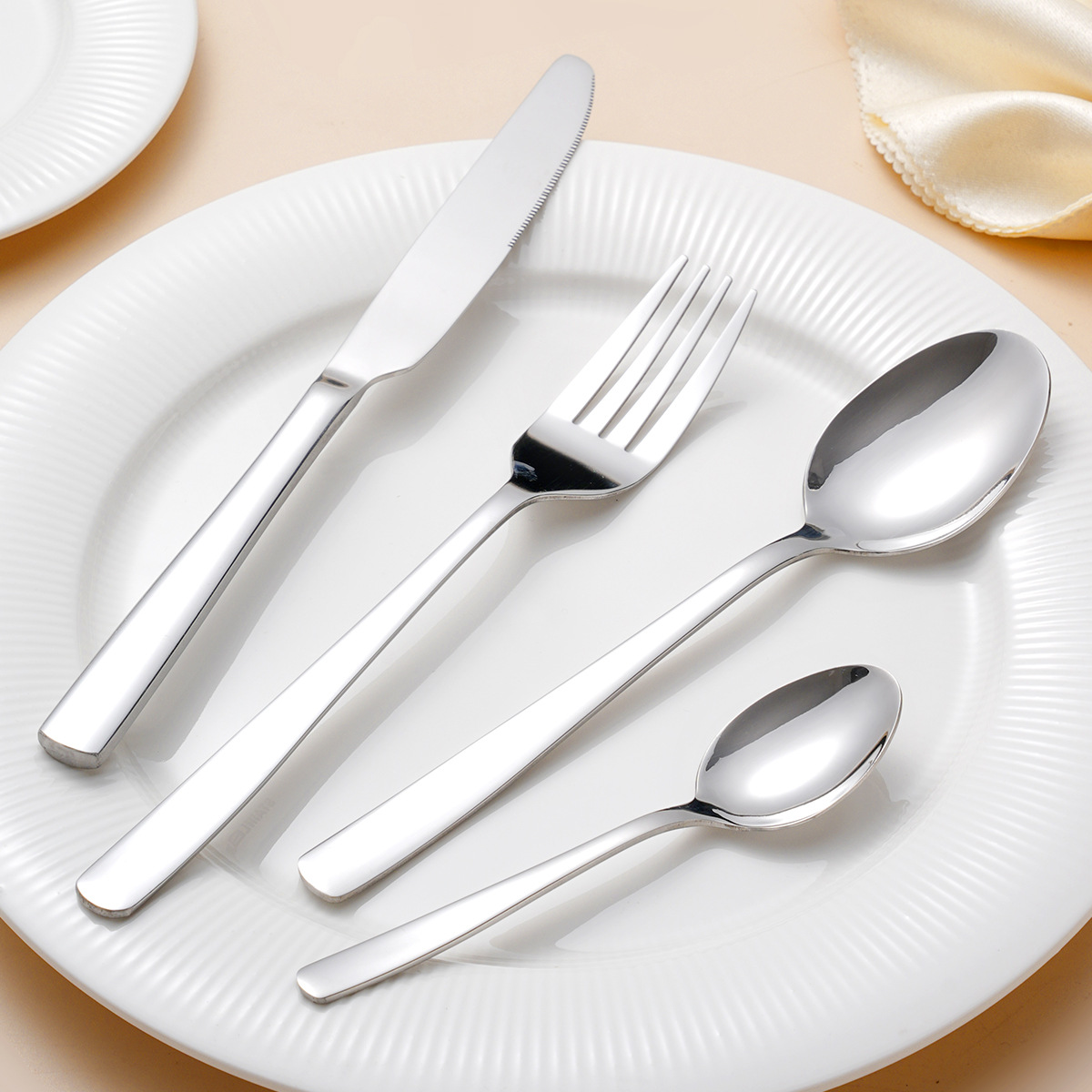 不锈钢牛排刀叉勺光身方柄甜品勺西餐具套装酒店勺子叉子厂家批发