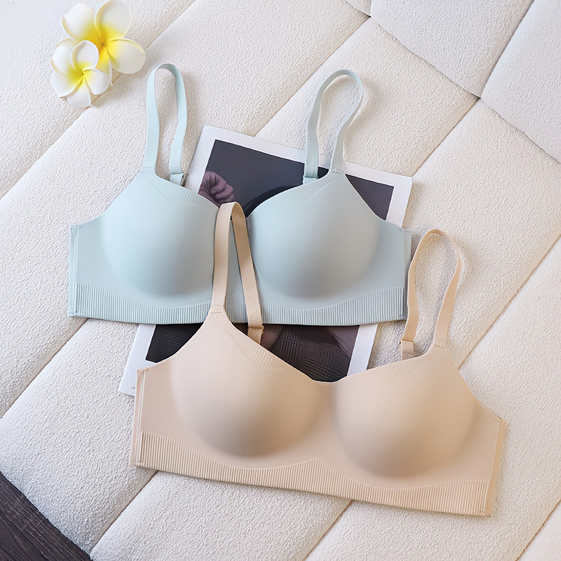 Seamless lingerie for women, small breasts gather together, no steel rings, comfortable and skin-friendly, soft support bra, thin lingerie for women details Picture