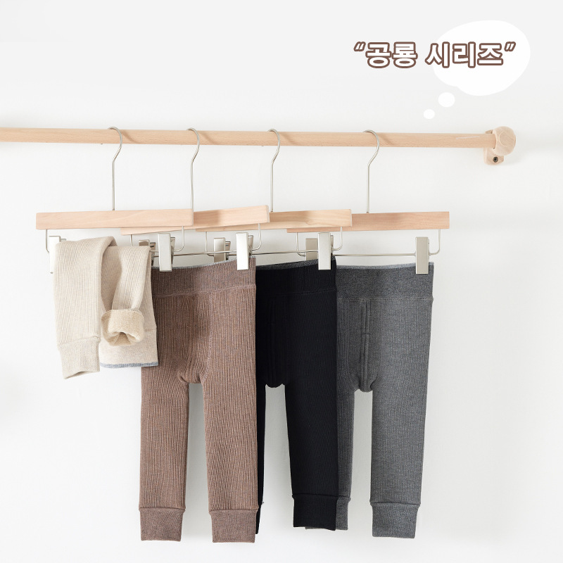 22 Autumn And Winter Baby Plus Fleece Thickened One Nine-Point Tights Newborn Baby Solid Color Leggings Girls Tights details Picture
