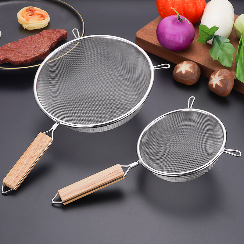 304 stainless steel thickened mesh, household double-ear filter oil strainer, multi-purpose kitchen oil filter wholesale Application Scenario