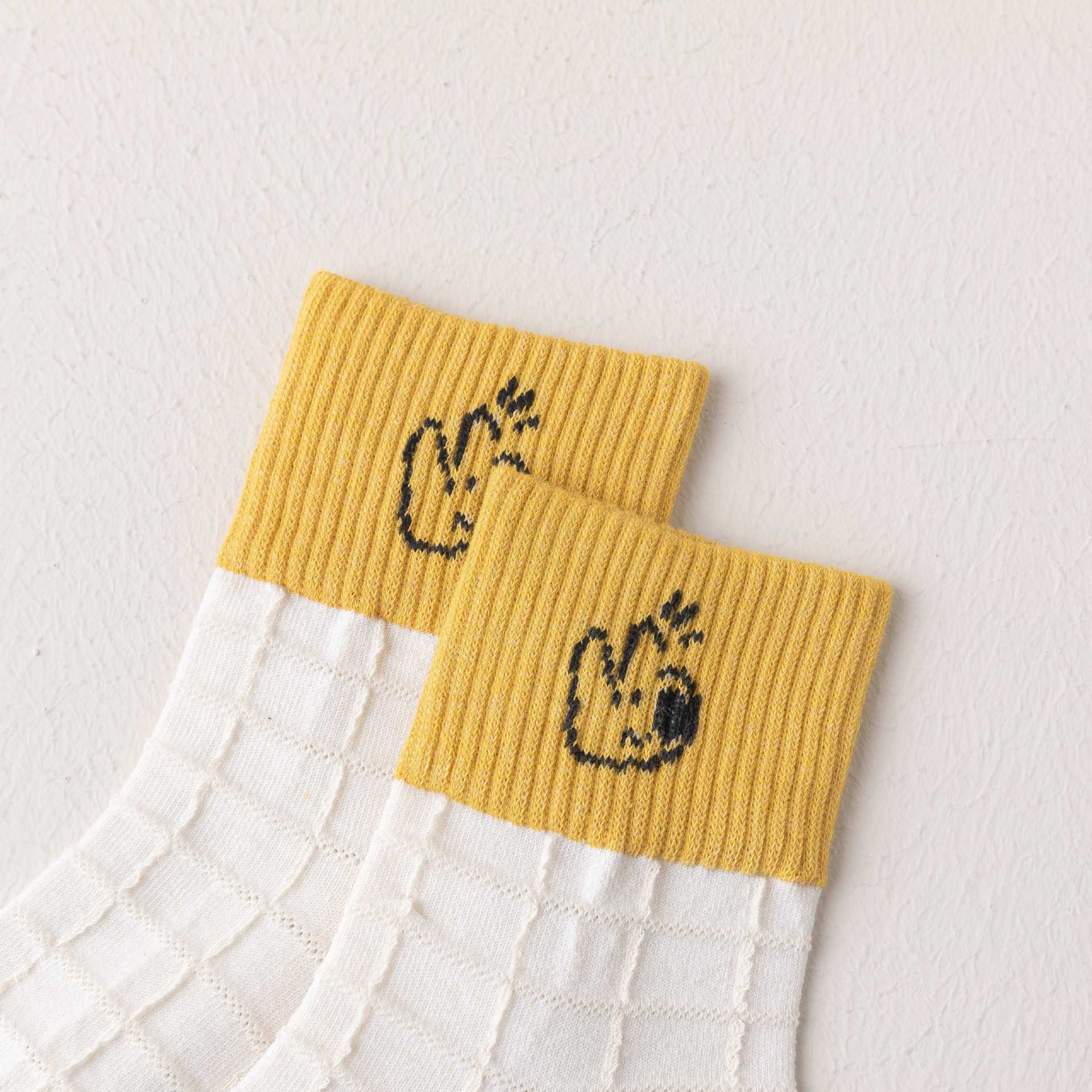 Spring and Autumn New style socks for boys cartoon cute short socks, elastic breathable skin-friendly cotton socks, ins trendy and cool children's socks Application Scenario