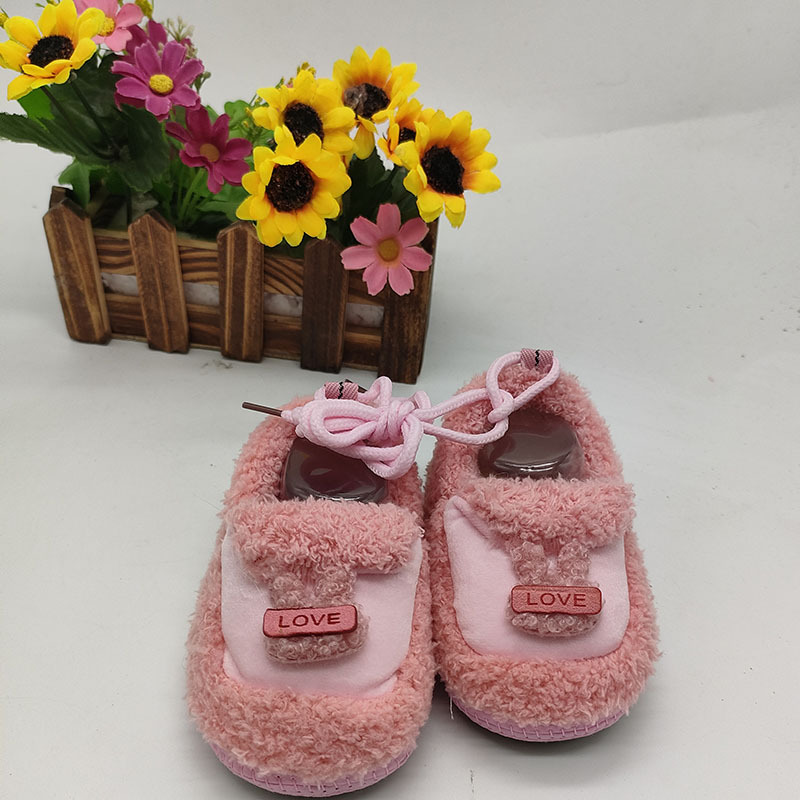 Baby shoes for 0-1 year old, soft-soled walking shoes for autumn and winter, cotton shoes for boys and girls aged 6-9 to 12 months, and shoes for newborns Specification image