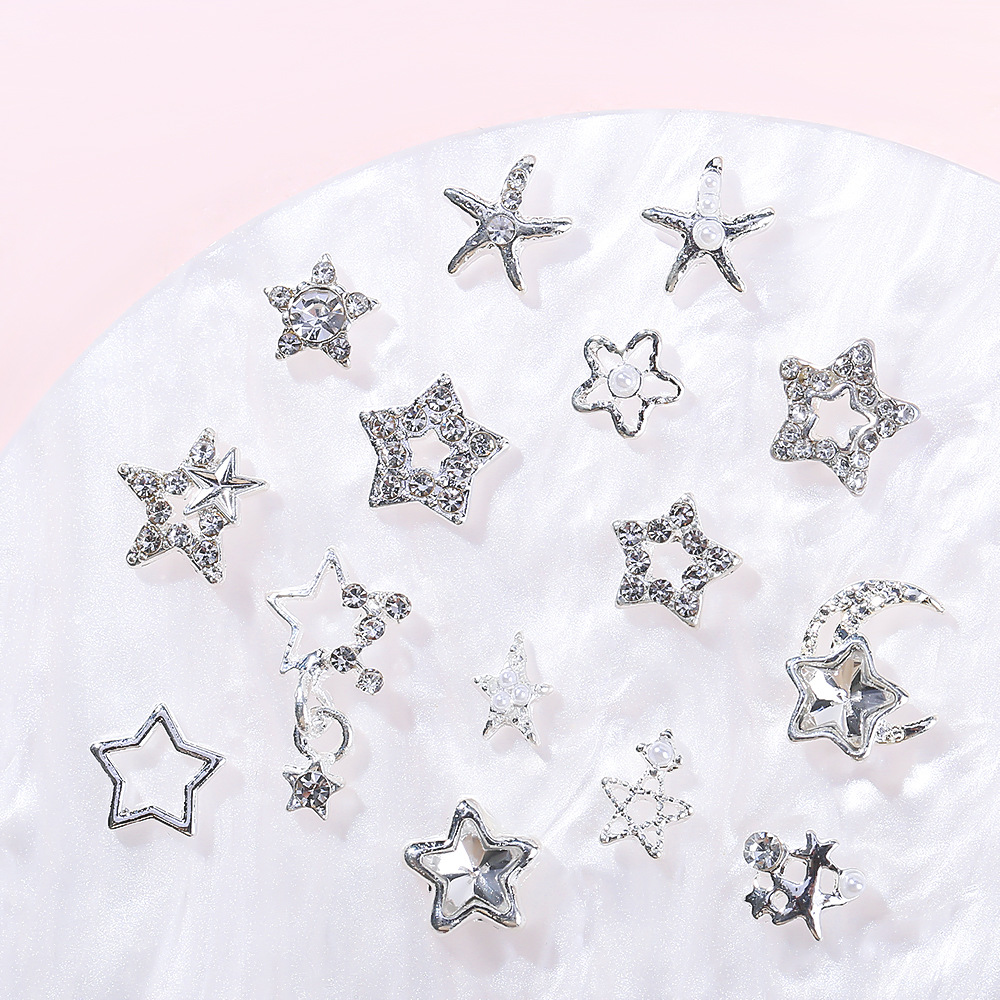 New five-pointed star nail art accessories, cross-border super shiny hollowed-out diamond-encrusted alloy star nail diamond diy nail art accessories details Picture
