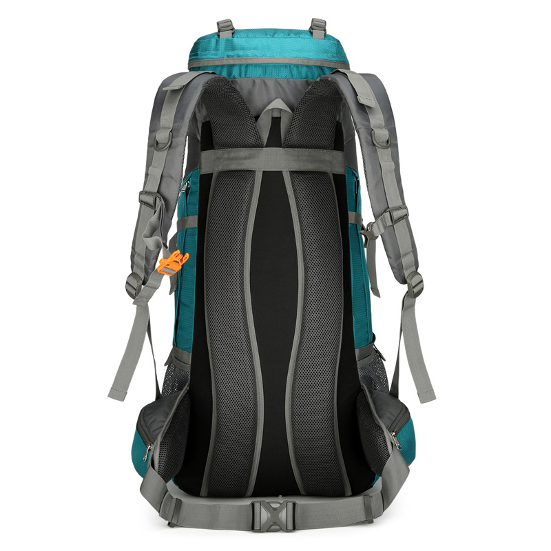 New cross-border outdoor sports hiking bag, waterproof 70+ 5-liter large-capacity hiking backpack, durable travel camping bag Application Scenario