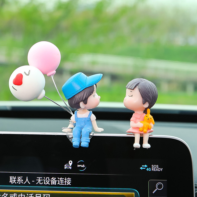 Internet-famous car ornaments, interior car accessories, cute decorative items for couples, goddess-like desktop ornaments, decorative items Application Scenario