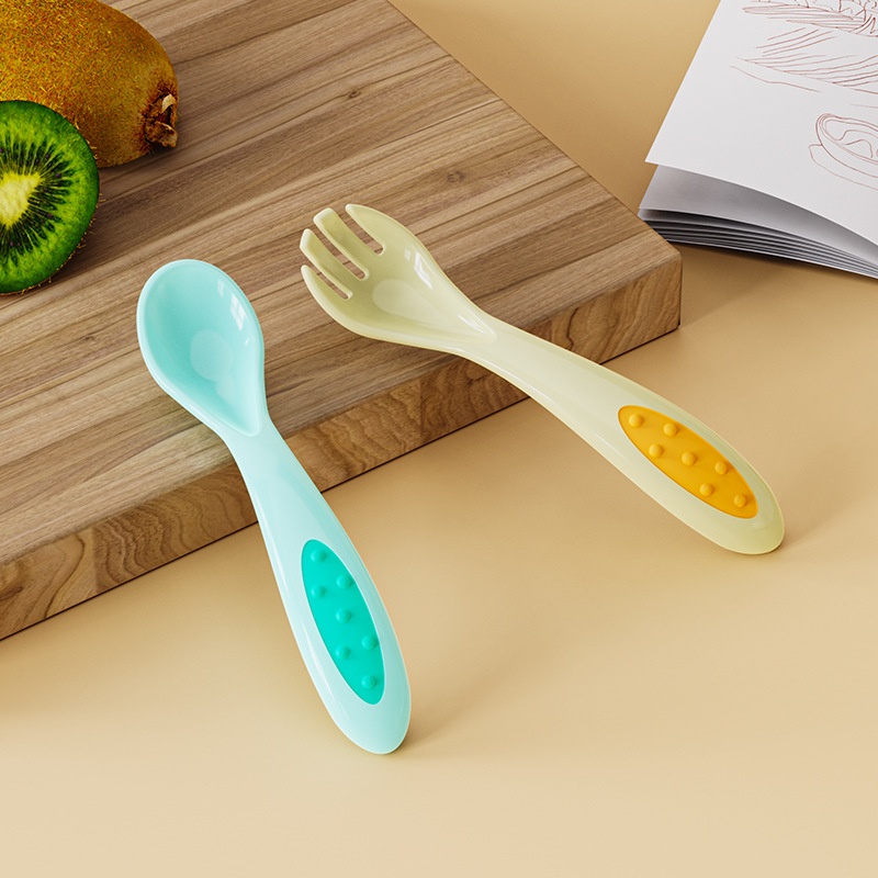 Jiayi Baby wholesale baby feeding tableware training complementary food baby supplies silicone fork spoon children tableware set