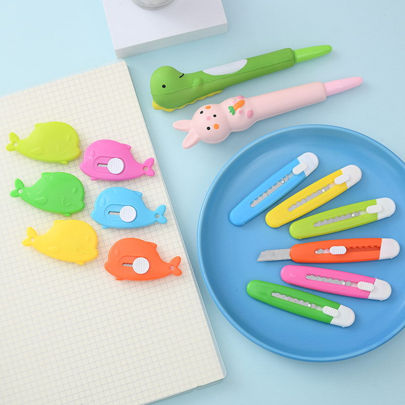 Cute cartoon small utility knife manufacturer wholesale mini knife, wallpaper cutting paper knife, express delivery opening magic tool, box opening knife Specification image